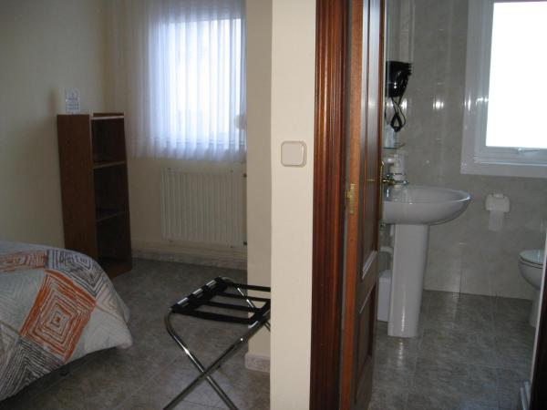 Hostal Roma : photo 2 de la chambre chambre simple