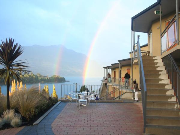 Alexis Motel & Apartments : photo 4 de la chambre petit studio avec vue sur le lac