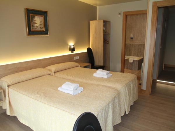 Hostal Acella : photo 2 de la chambre chambre double