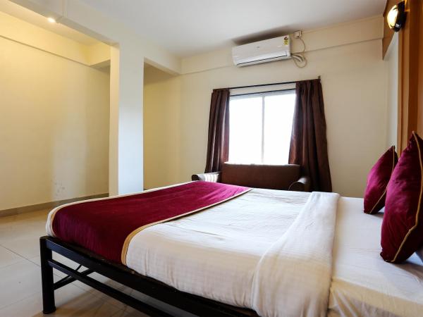 HMR Hotels - Hotel HMR Royal Inn : photo 6 de la chambre chambre deluxe