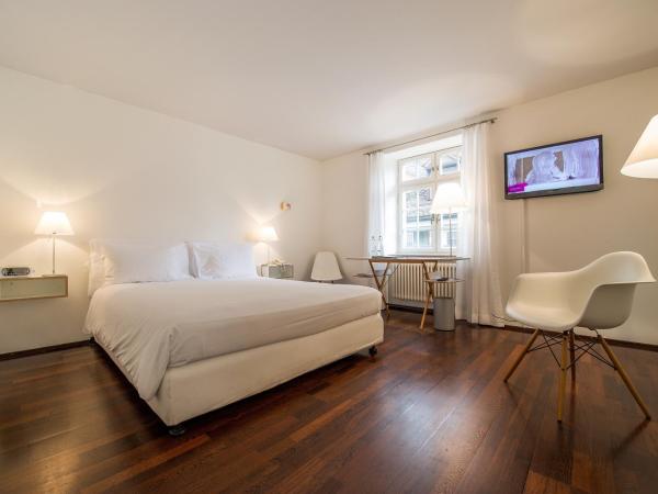 Gast - und Kulturhaus Der Teufelhof Basel : photo 1 de la chambre chambre double Élégante