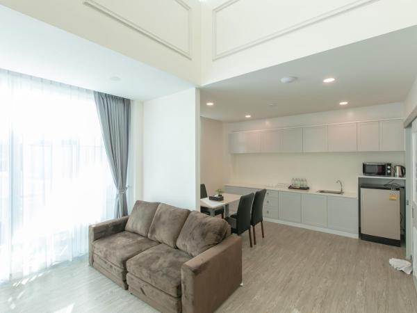 De Hug Hotel & Residence : photo 9 de la chambre suite duplex familiale