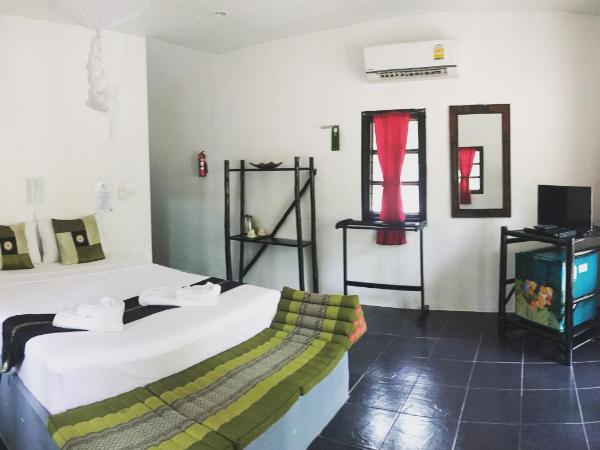 Papillon Bungalows : photo 2 de la chambre grande chambre double 