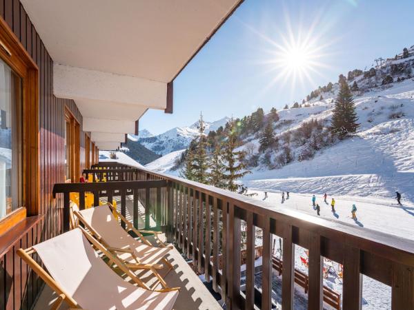Hotel Les Arolles : photo 2 de la chambre chambre double - vue sur montagne