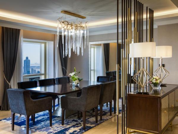 The Tower Plaza Hotel Dubai : photo 4 de la chambre suite présidentielle 2 chambres