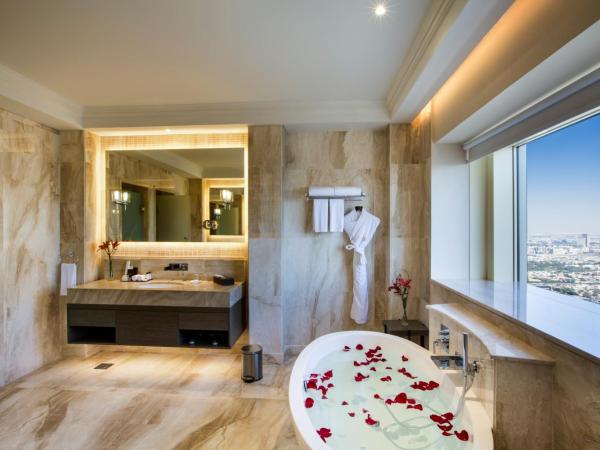 The Tower Plaza Hotel Dubai : photo 3 de la chambre suite présidentielle 2 chambres