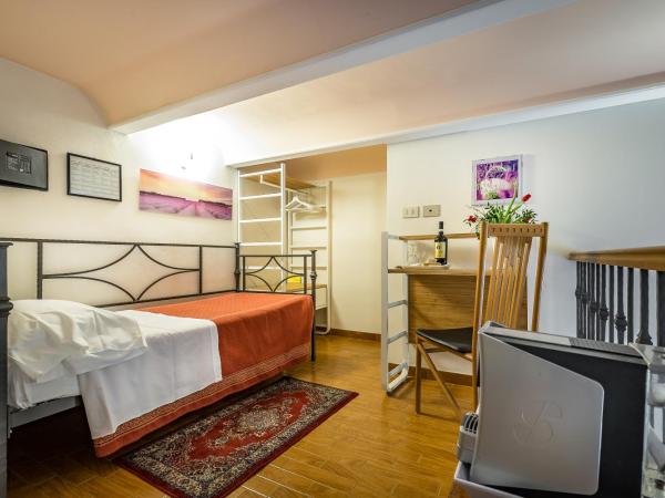 Hotel Collodi Firenze : photo 7 de la chambre chambre triple