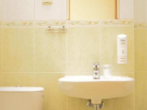 WenderEDU Business Center : photo 7 de la chambre chambre lits jumeaux