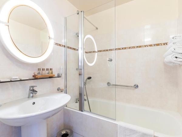 Hotel Les Arolles : photo 6 de la chambre chambre double - vue sur montagne