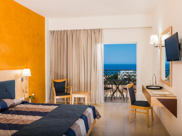 Grand Hotel Holiday Resort : photo 5 de la chambre chambre double supérieure