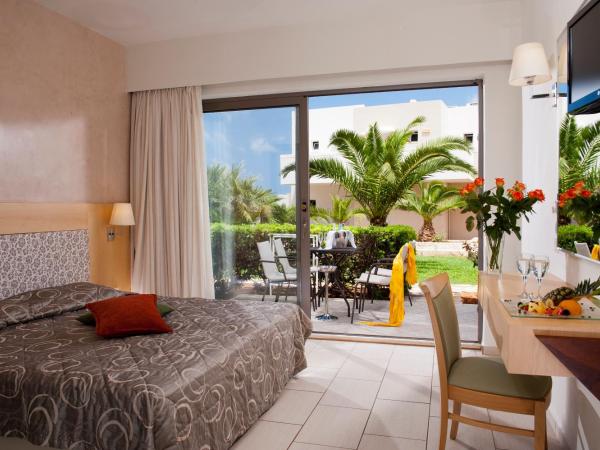 Grand Hotel Holiday Resort : photo 1 de la chambre chambre familiale supérieure