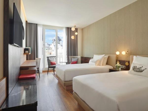 Hyatt Centric Gran Via Madrid : photo 10 de la chambre chambre double avec 2 lits doubles