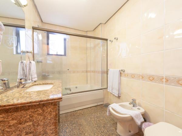 Real Castilha Hotel : photo 9 de la chambre chambre de luxe avec 2 lits doubles