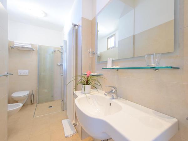 Hotel Zeus : photo 3 de la chambre suite junior - front de mer