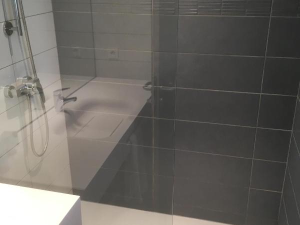 Hotel De Quebec : photo 7 de la chambre chambre familiale supérieure