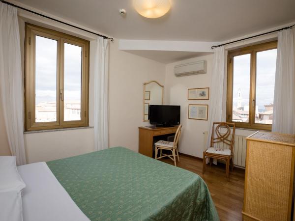 Hotel Duomo : photo 1 de la chambre chambre double