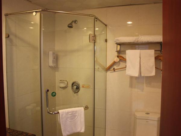 GMA Hotel ShangHai WuNing Road ZhenPing Road Metro Station : photo 4 de la chambre chambre lits jumeaux supérieure