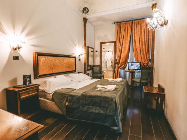 Domus Florentiae Hotel : photo 2 de la chambre chambre lit king-size supérieure