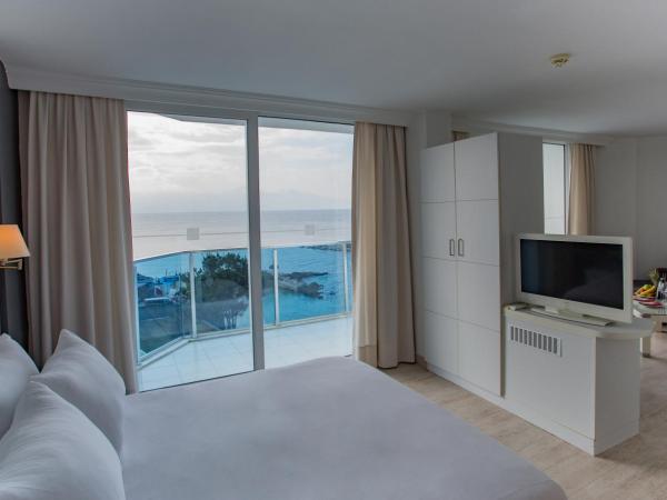 Le Bleu Hotel & Resort Kusadasi : photo 5 de la chambre suite junior 1 chambre - vue sur mer