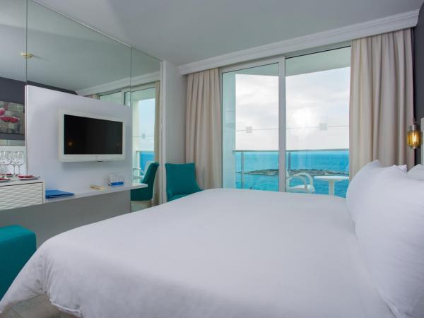 Le Bleu Hotel & Resort Kusadasi : photo 1 de la chambre suite junior 1 chambre - vue sur mer