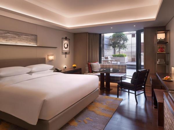 Grand Hyatt Hangzhou : photo 3 de la chambre king room with camp in garden