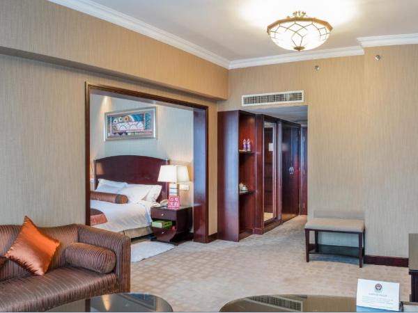 Grand International Hotel : photo 3 de la chambre suite supérieure 