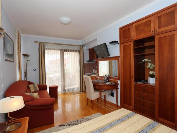 Villa Ivana B&B : photo 4 de la chambre studio - vue sur mer