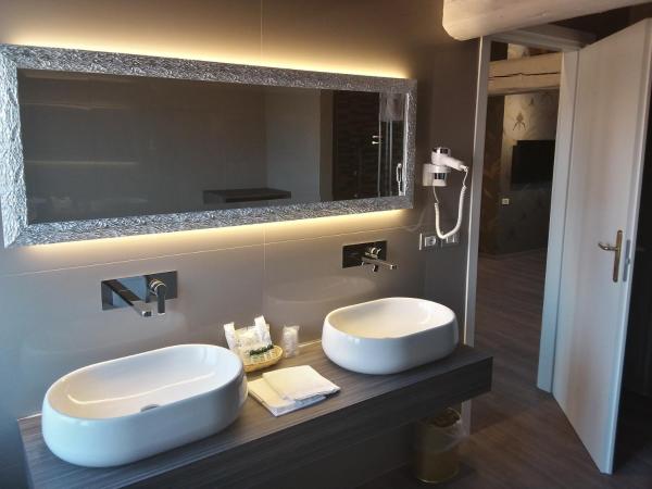 Hotel Centrale : photo 5 de la chambre studio (3 adultes) - annexe