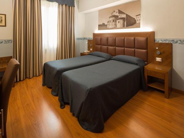 Hotel Terminus & Plaza : photo 8 de la chambre chambre lits jumeaux