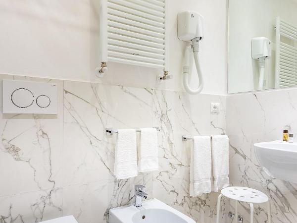 Hotel Ungherese Small Luxury Hotel : photo 8 de la chambre petite chambre double