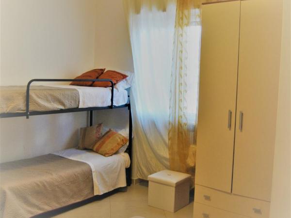 Villa Aurora B&B : photo 5 de la chambre chambre double familiale