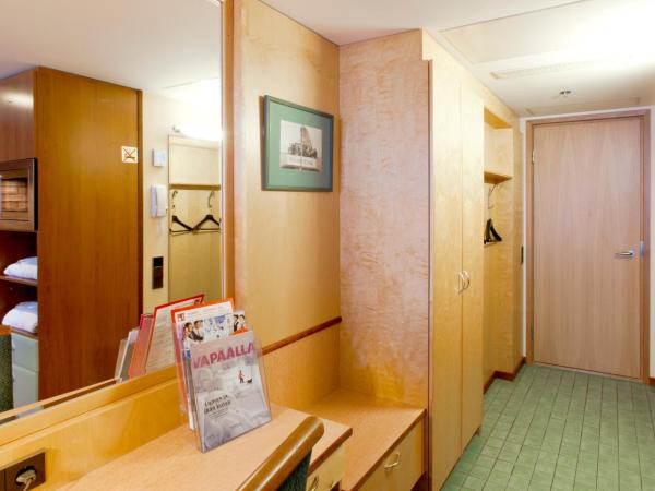 Holiday Club Tampereen Kehräämö : photo 1 de la chambre superior king room with balcony - annex building