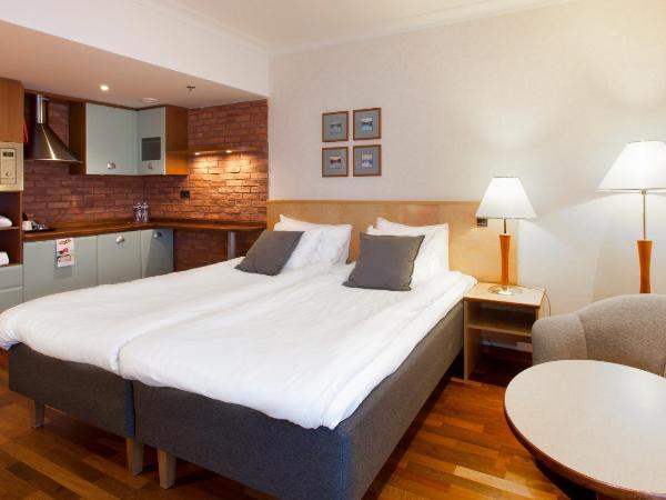 Holiday Club Tampereen Kehräämö : photo 4 de la chambre superior king room with balcony - annex building