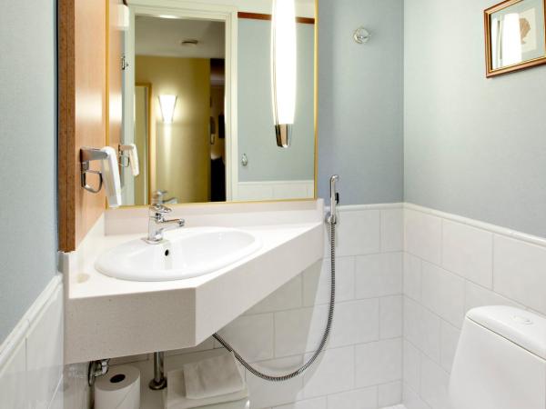 Holiday Club Tampereen Kehräämö : photo 5 de la chambre suite with balcony - annex building