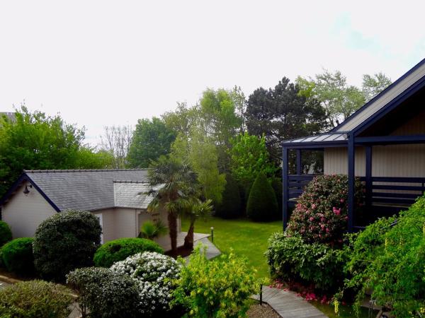 Hotel Nuit Et Jour - La Maison de Lucile : photo 2 de la chambre chambre lits jumeaux standard - vue sur rue