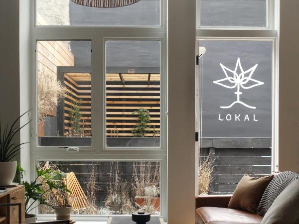 Lokal Hotel Fishtown : photo 3 de la chambre studio accessible aux personnes à mobilité réduite - vue sur jardin