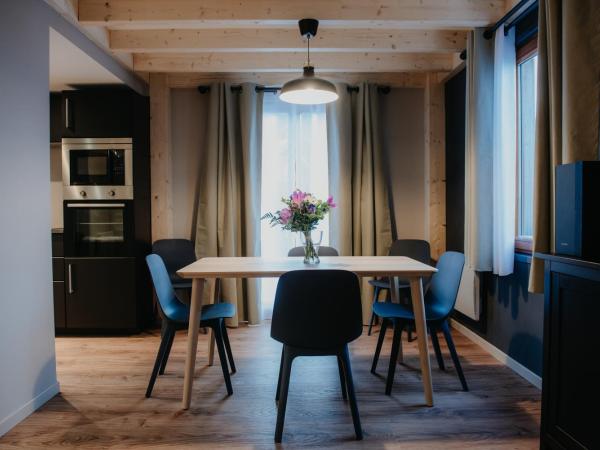 Résidence Sunêlia Les Logis d'Orres : photo 2 de la chambre chalet en duplex avec bain nordique (4 adultes)
