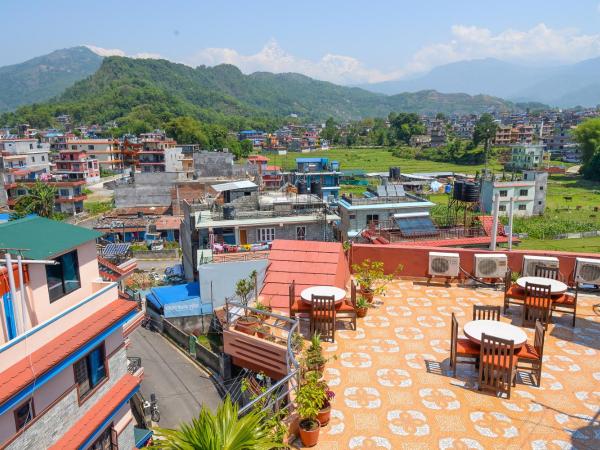 Hotel Admire Pokhara Pvt. Ltd. : photo 4 de la chambre appartement avec vue sur la montagne