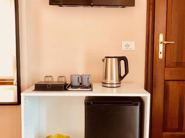 Casa Ciampi Locazione Turistica : photo 9 de la chambre chambre double deluxe avec balcon