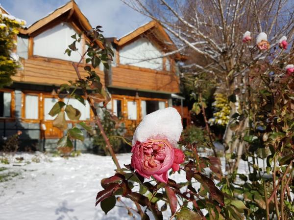 De las Rosas Bariloche : photo 2 de la chambre bungalow 2 chambres