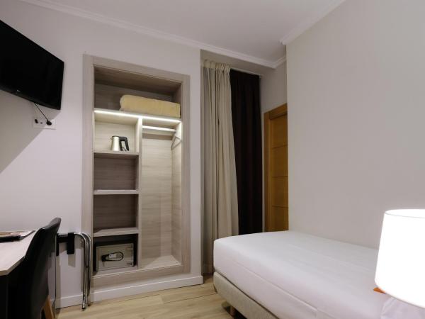Hotel Mediterraneo Valencia : photo 2 de la chambre chambre simple