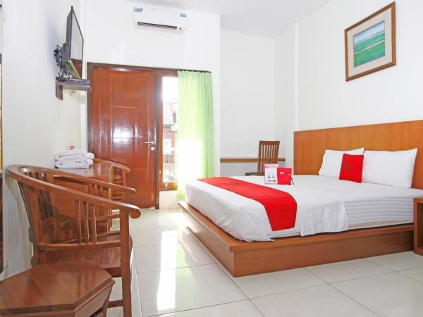 RedDoorz @ Turangga Sari : photo 1 de la chambre chambre double reddoorz