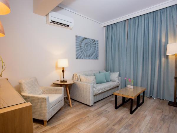 Akti Taygetos - Conference Resort : photo 8 de la chambre appartement familial deluxe - vue sur jardin