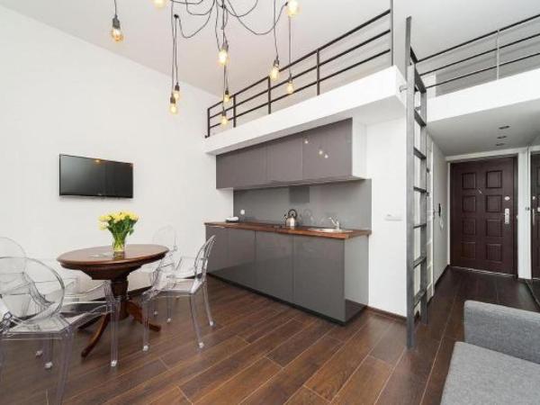 2 Nights Apartments - great location, right next to Main Rail and Bus Station, 10 min to Main Square by foot : photo 2 de la chambre appartement deluxe