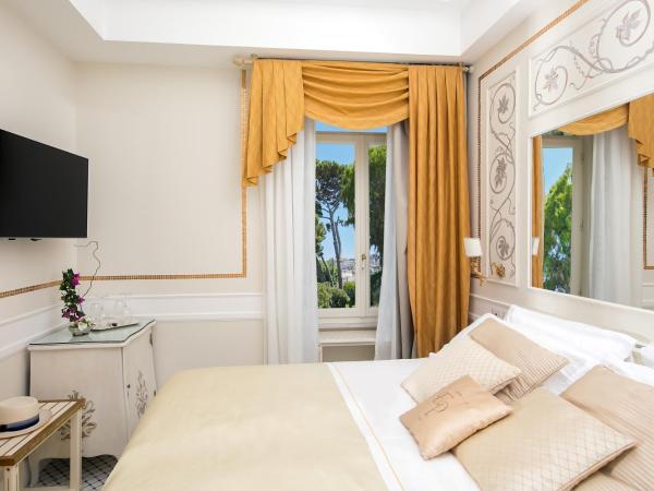 Luxury Villa Excelsior Parco : photo 2 de la chambre chambre double ou lits jumeaux exécutive avec terrasse