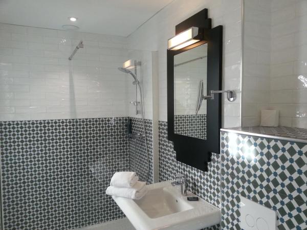 Best Western Hôtel Journel Antibes Juan-les-Pins : photo 10 de la chambre chambre queen classique - non-fumeurs