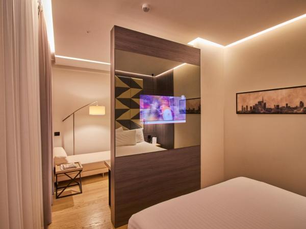 iH Hotels Milano Ambasciatori : photo 1 de la chambre suite junior deluxe