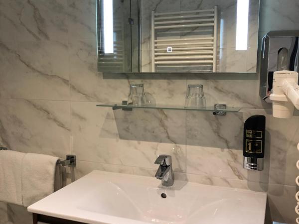 Hotel König : photo 8 de la chambre chambre double