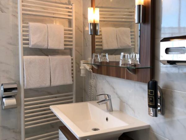 Hotel König : photo 10 de la chambre chambre double