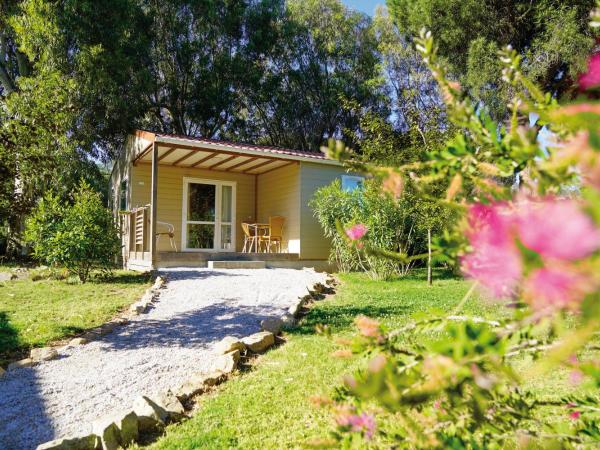 Feriendorf zum störrischen Esel : photo 1 de la chambre chalet 2 chambres